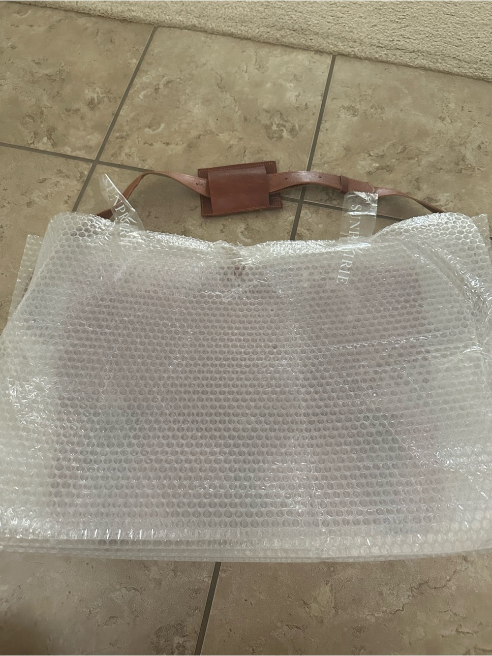 LEATHER MESSENGER BAG - Picture 2 of 7